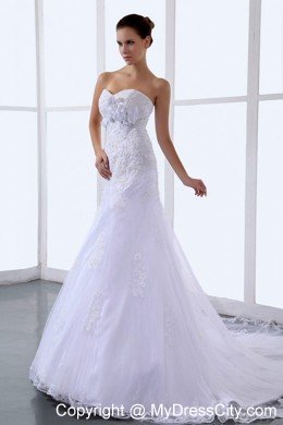 Hand Made Flowers Sweetheart Chapel Train Lace wedding Gown