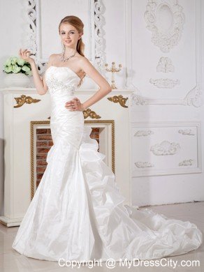 Perfect Mermaid Strapless Court Train Appliques Wedding Dress