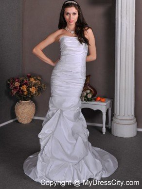 Strapless Ruched and Pick-ups Wedding Dress with Little Jacket