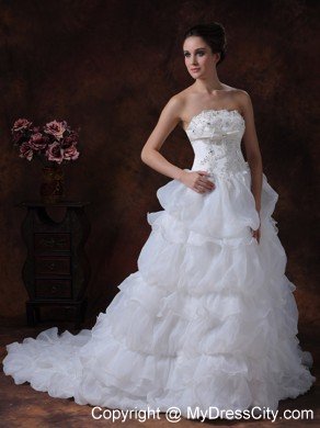 Popular Beading Strapless Tiered Skirt Lace-up Wedding Dress