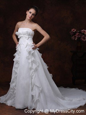Bowknot A-Line Strapless Court Train Ruffled Wedding Dress