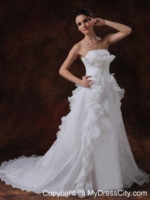 Bowknot A-Line Strapless Court Train Ruffled Wedding Dress