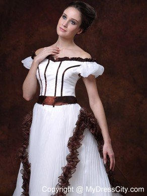 Off The Shoulder A-Line Pleated Wedding Dress with Brown Train
