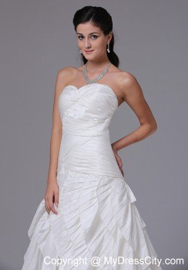 Dazzling Ruffles Sweetheart Ruching Decorated Bust Bridal Gown