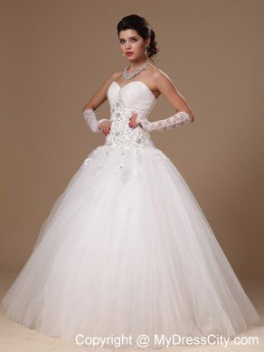 Beaded And Appliques Decorated Bodice Sweetheart wedding Gown