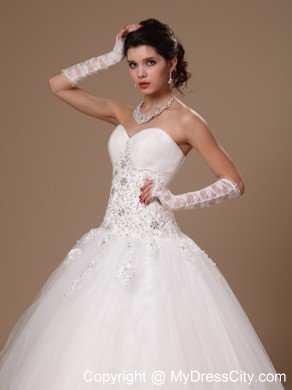 Beaded And Appliques Decorated Bodice Sweetheart wedding Gown