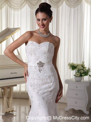 Sweetheart Court Train Wedding Gowns with Beading Over Bodice