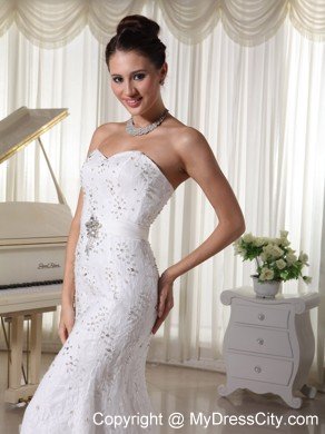 Sweetheart Court Train Wedding Gowns with Beading Over Bodice