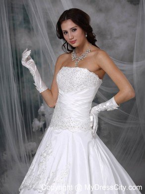 Latest Princess Strapless Court Train Lace Wedding Bridal Gown