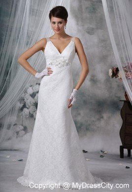 V-neck Lace Decorate Bust Brush Train Wedding Gown with Beading