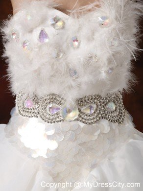 Luxurious Sweetheart Feather Ruffled Garden Wedding Dress with Beading