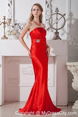 Elegant Red Column Strapless Prom Dress with Beaded Waist