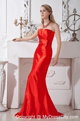 Elegant Red Column Strapless Prom Dress with Beaded Waist