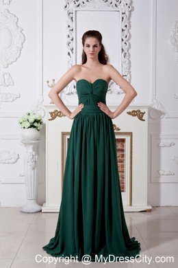 Dark Green Empire Brush Train Sweetheart Ruched Prom Gown