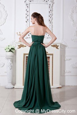 Dark Green Empire Brush Train Sweetheart Ruched Prom Gown