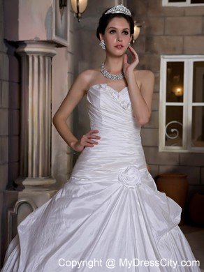 Sweetheart Hand-Made Flowers Ruched Bodice Wedding Gown