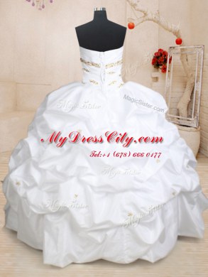 Pick Ups Scoallped Floor Length White Vestidos de Quinceanera Scalloped Sleeveless Lace Up