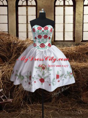 Fantastic Three Piece Sweetheart Sleeveless Quinceanera Dresses Floor Length Embroidery and Ruffled Layers White and Red Organza