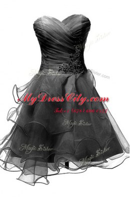 Sleeveless Tulle Knee Length Criss Cross Cocktail Dresses in White with Appliques