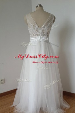 White A-line Scoop Sleeveless Tulle Floor Length Zipper Lace Prom Evening Gown