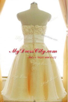 Sleeveless Knee Length Appliques and Hand Made Flower Zipper Cocktail Dress with Yellow