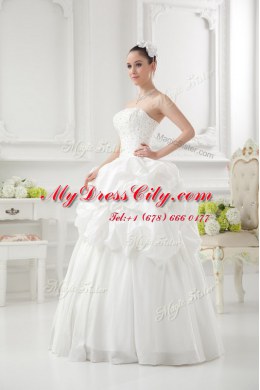 Pretty White Sleeveless Beading and Pick Ups Floor Length Wedding Gowns