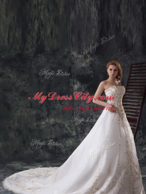 Gorgeous Sleeveless Beading and Embroidery Zipper Wedding Gowns