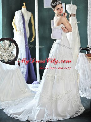 Sleeveless Lace Mini Length Court Train Lace Up Wedding Dresses in White with Lace and Appliques