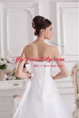 White Sweetheart Neckline Lace and Bowknot Wedding Dresses Sleeveless Lace Up