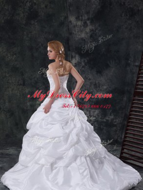 Flirting Sleeveless With Train Beading and Pick Ups Zipper Wedding Dresses with White Brush Train