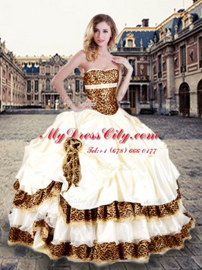 Stylish Pick Ups Ball Gowns Vestidos de Quinceanera Champagne Strapless Taffeta Sleeveless Floor Length Lace Up