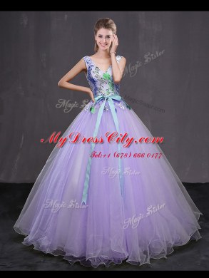Tulle V-neck Sleeveless Lace Up Beading and Belt Vestidos de Quinceanera in Lavender