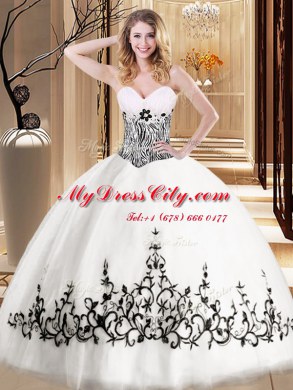 Superior Floor Length Ball Gowns Sleeveless White Quinceanera Gowns Lace Up