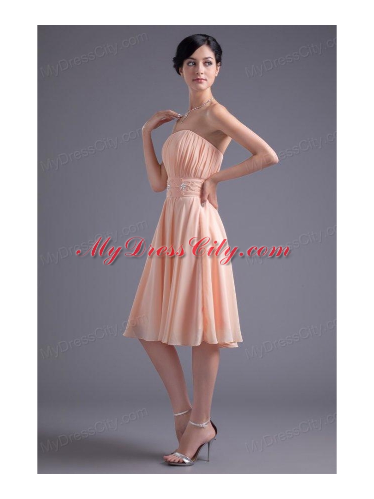 Elegant Empire Strapless V-neck Knee-length Chiffon Peach Prom Dress with Beading