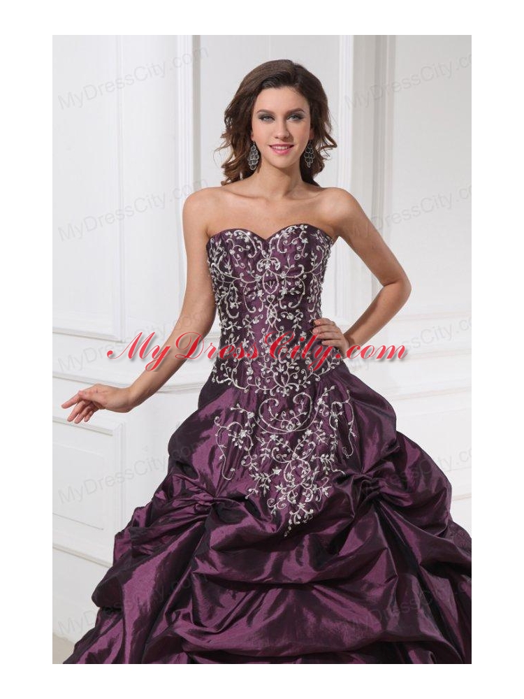 Dark Purple Sweetheart Appliques with Beading Quinceanera Dress