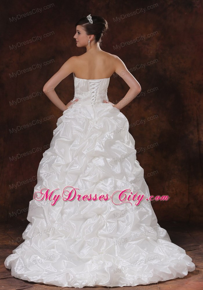 High-low Taffeta Puck-ups Decorate Wedding Dress with Beaded Waist