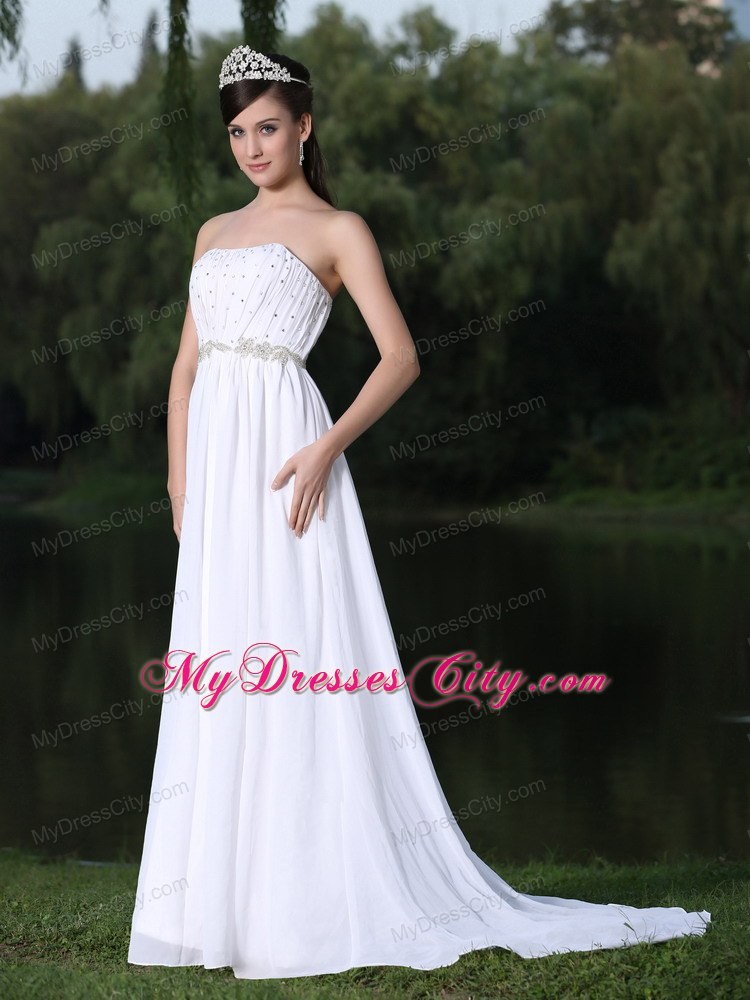 White Sweep Train Empire Chiffon Ruching Bridal Gowns with Beading
