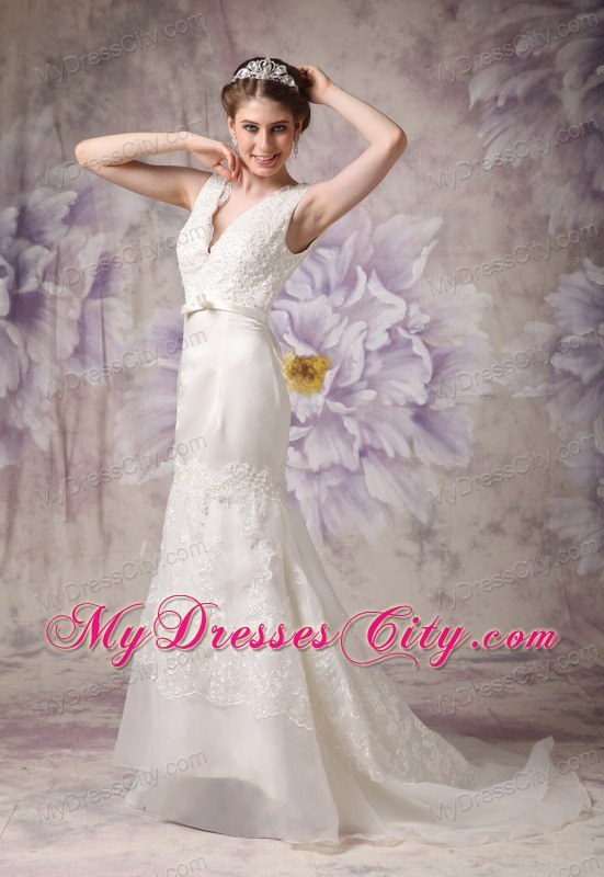 V-neck Bowknot Lace Flowers Court Train Bridal Gowns with Back Out