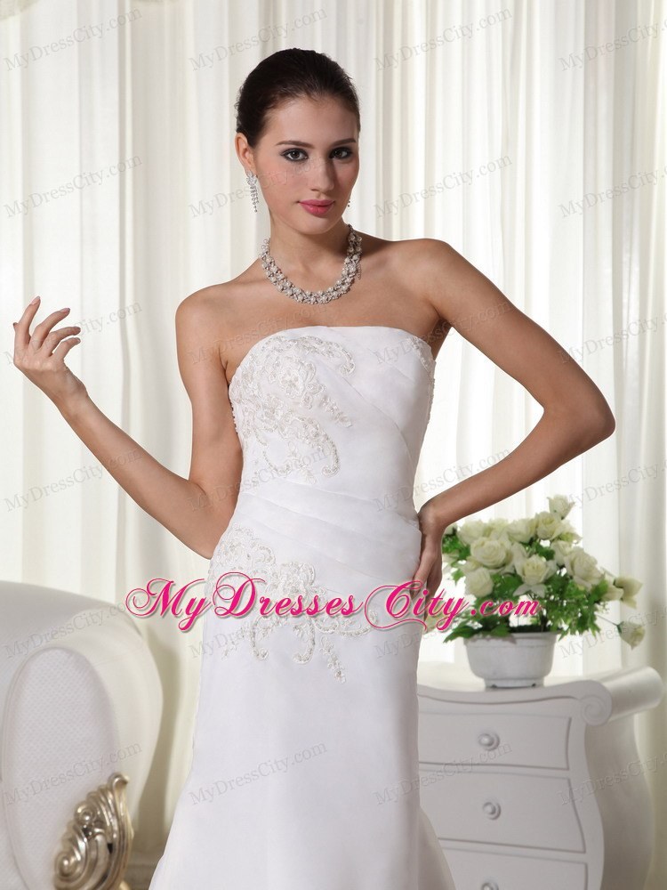 Appliques Embellished Organza Ruches Wedding Gown in Mermaid Style