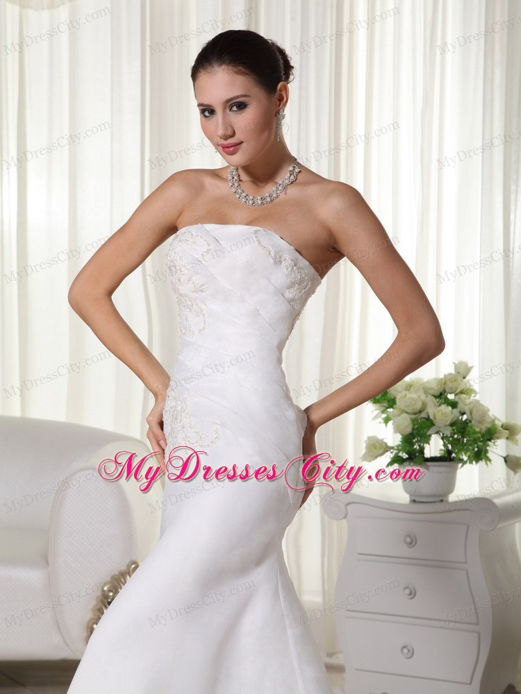 Appliques Embellished Organza Ruches Wedding Gown in Mermaid Style