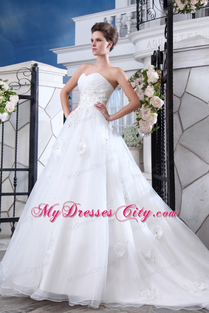 Unique Sweetheart Court Train Beaded Appliques Wedding Dress with Organza