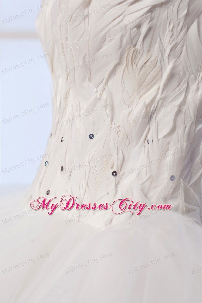 New Arrival A-line Sweetheart High-low Appliques and Beading Wedding Dress