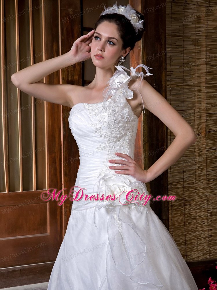 2013 Cheap A-line One Ruffle Shoulder Appliques Flowery Wedding Dress