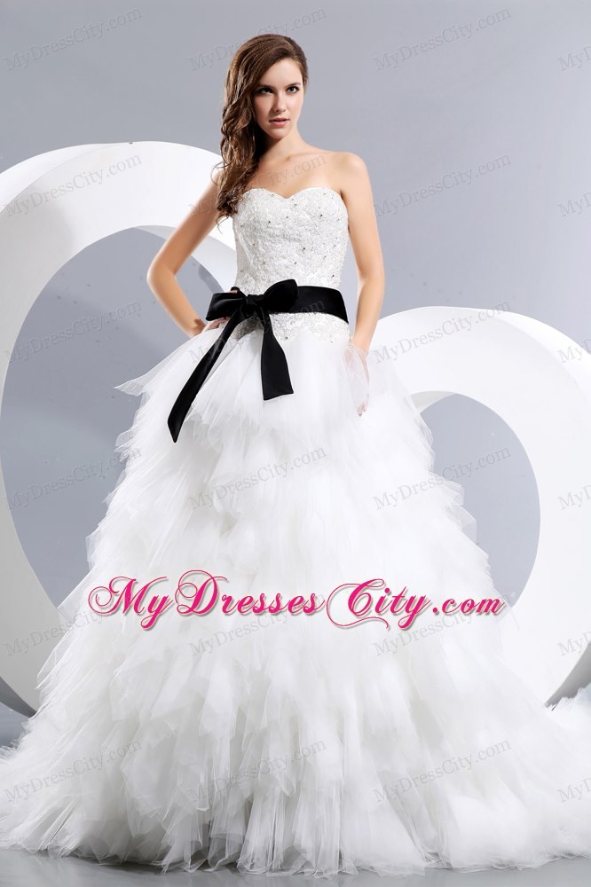 Memorable A-line Sweetheart Wedding Dress with Appliques and Black Bow