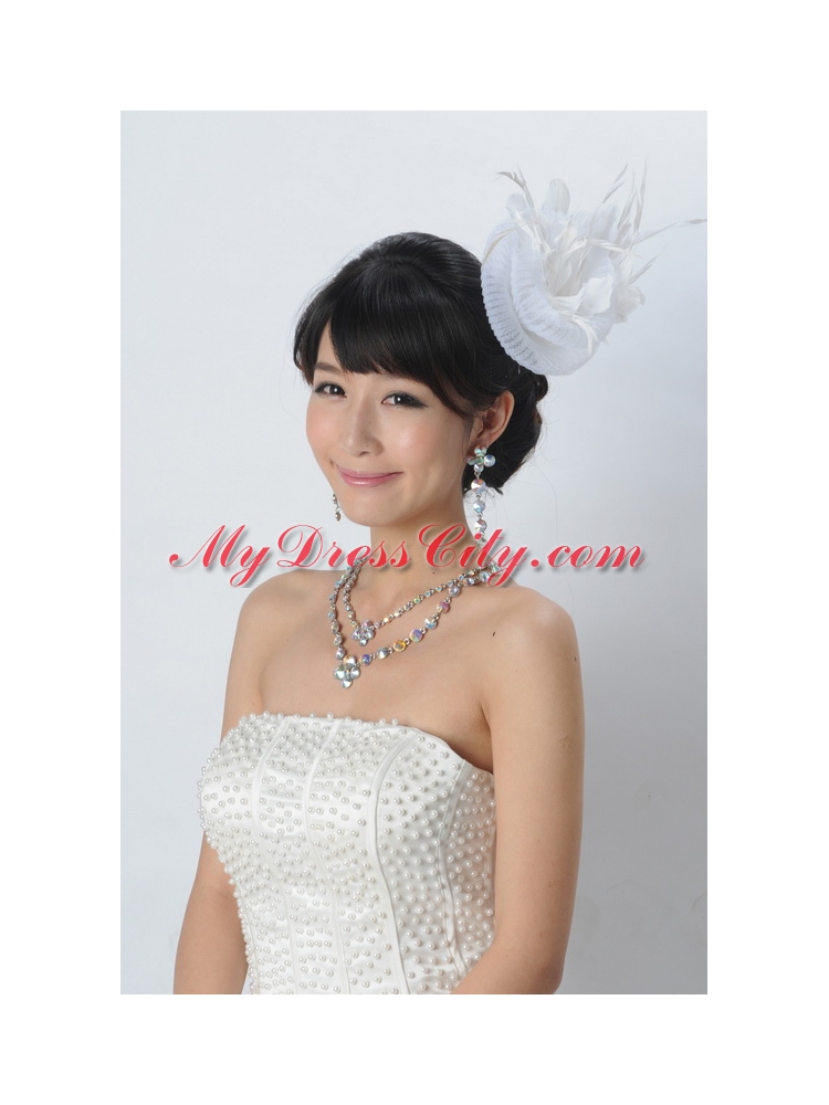 Cute Feather and Tulle Wedding White Hat Hairpin