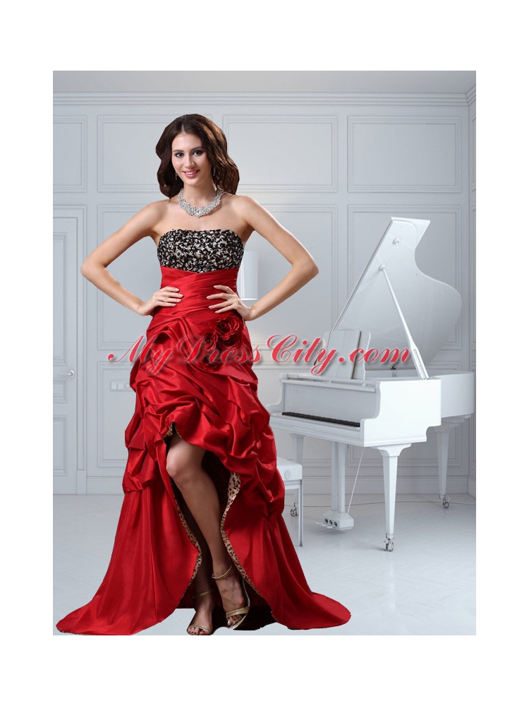 2015 Beautiful Column Strapless Beading Prom Dress in Red