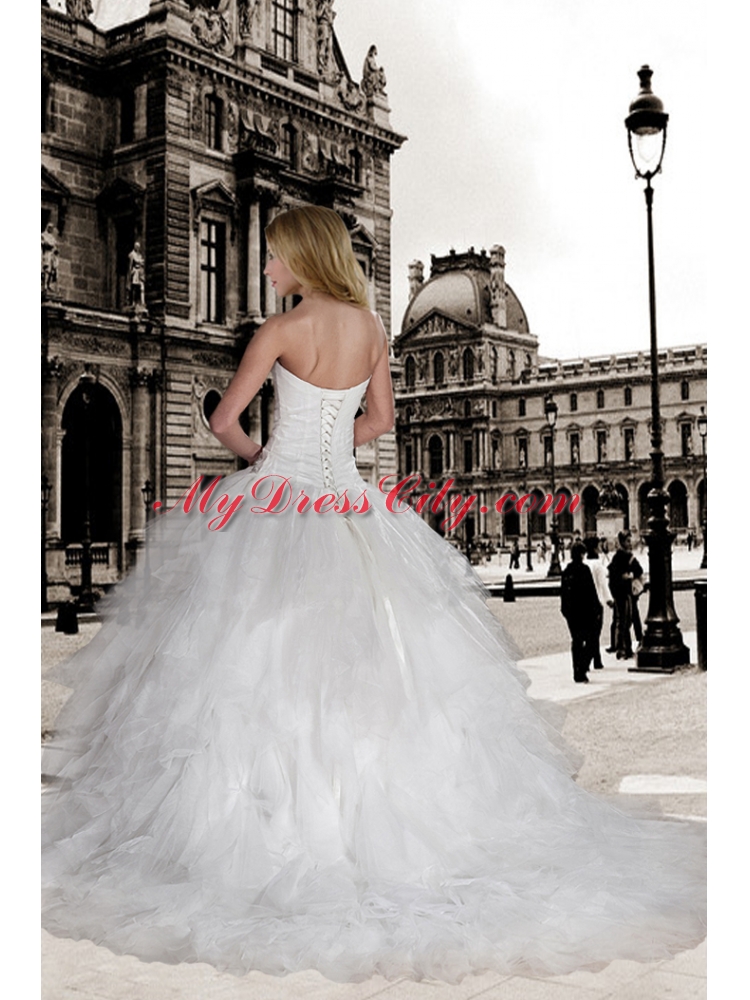Fashionable Ball Gown Sweetheart Court Train  Beading Wedding Dress with Beading