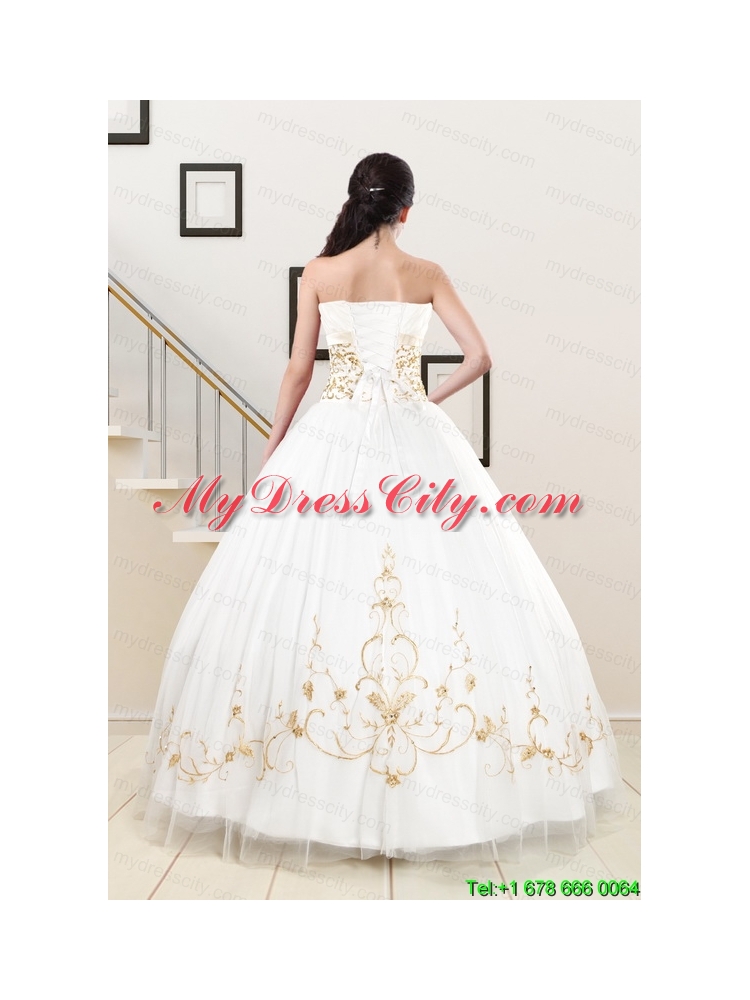 2015 Spring Modest Beading Quinceanera Dresses in White