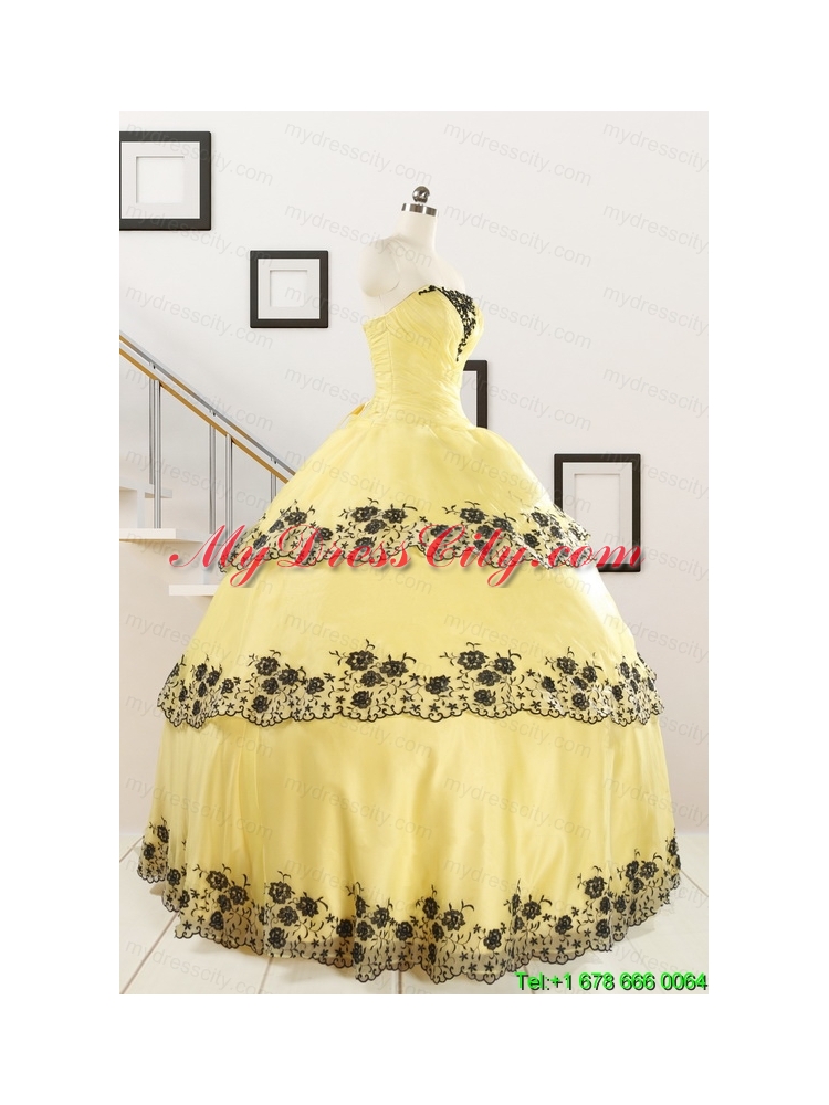 Cheap Ball Gown Quinceanera Dress with Appliques