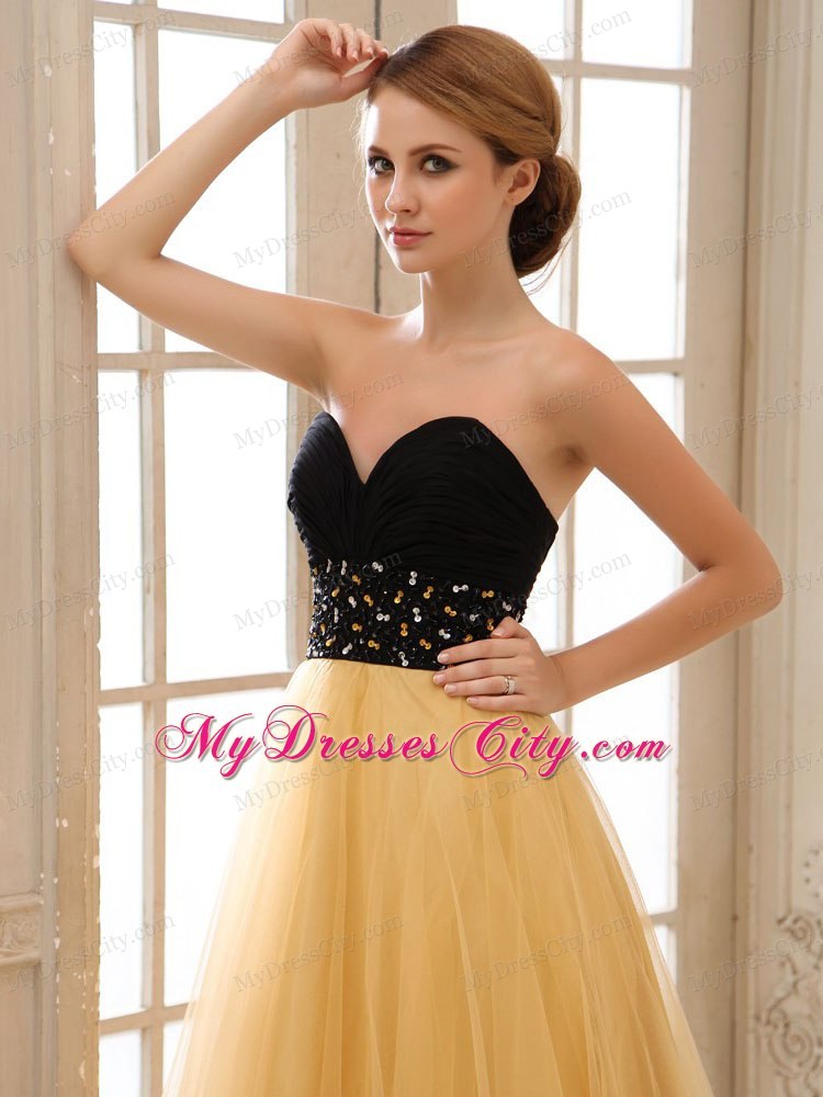Sweetheart Beaded Decorate Homecoming Dress For Customize